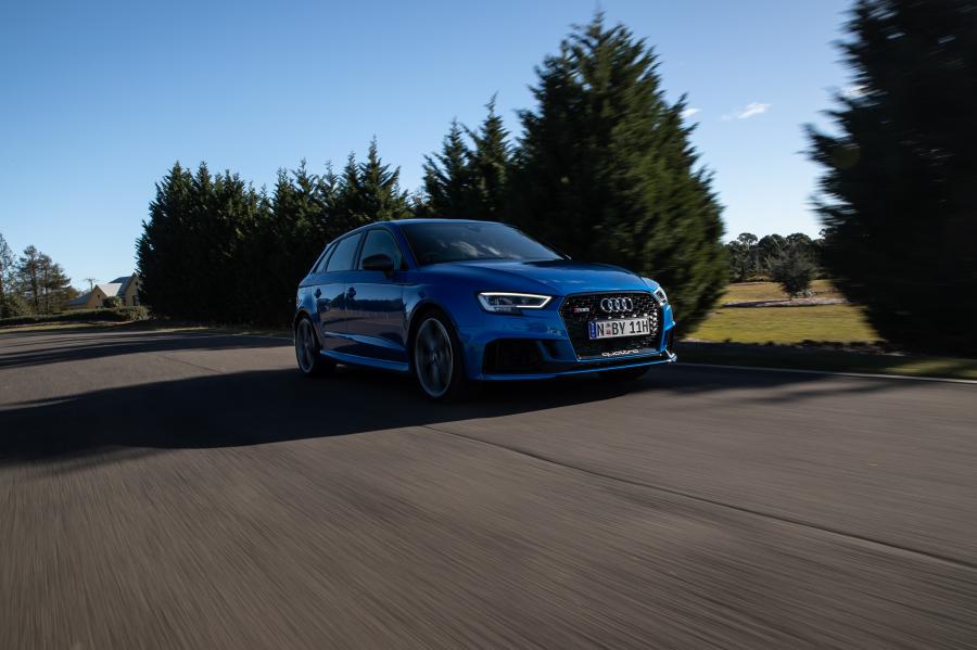  Audi RS3 Sportback (8V) 2017 года  (AU) (фото 35 из 40)